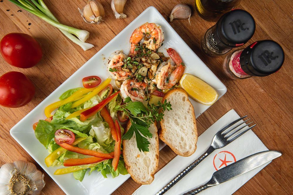 Prawns bread and salad