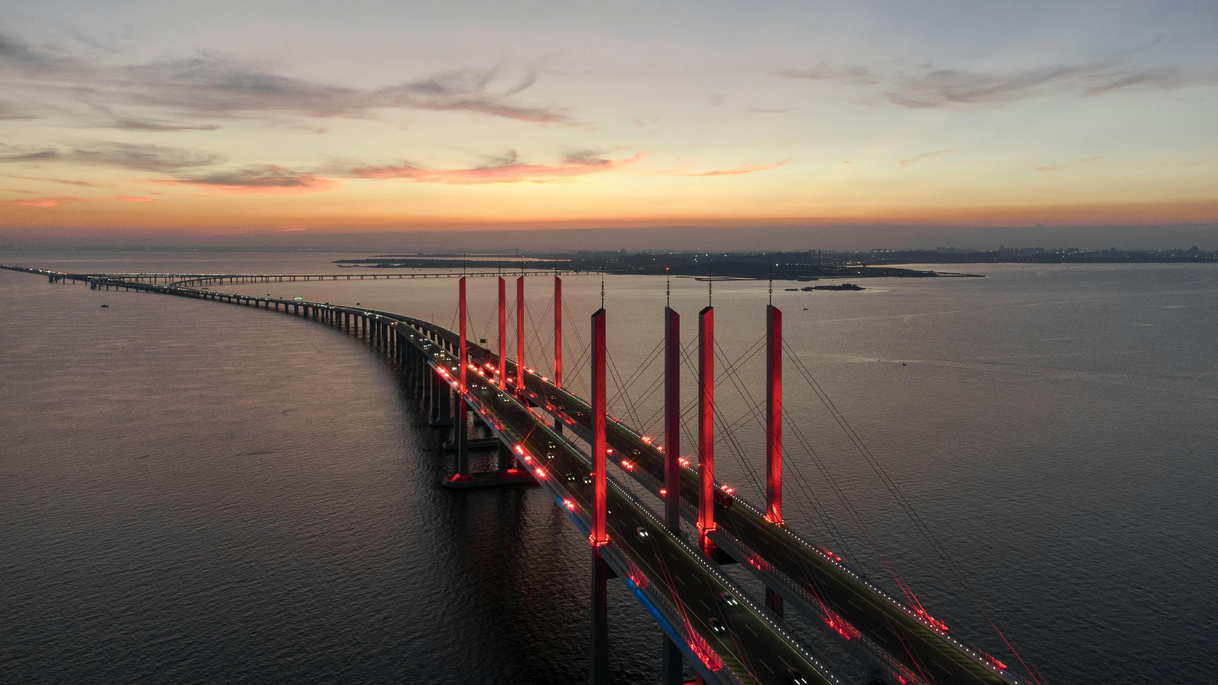 Qingdao Haiwan Bridge